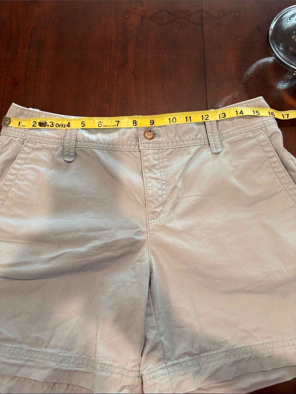 Eddie Bauer Women's sage green Cargo Shorts - Picture 4 of 6